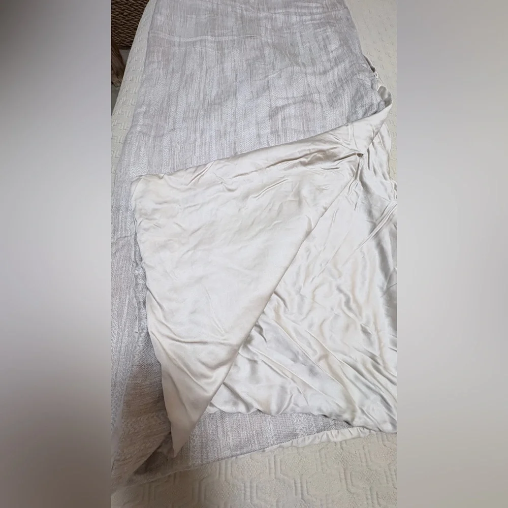 West Elm TENCEL Lyocell Duvet Cover Set Sand Full/Queen Euro Shams Reversible